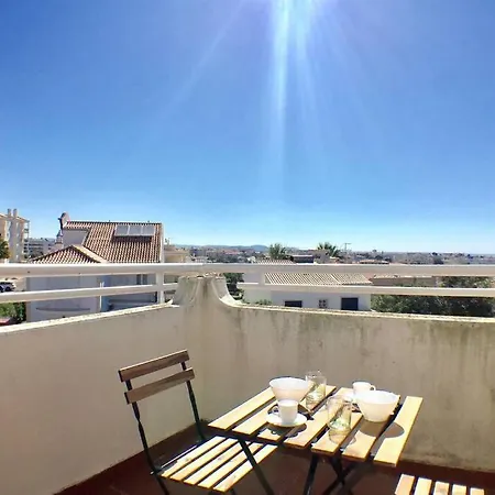 Apartment Bellavista Avenida Pool And Center