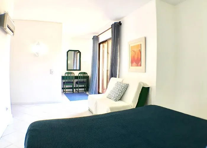 Bellavista Avenida Pool And Center