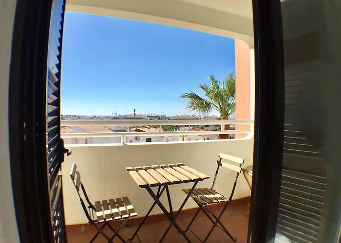 Bellavista Avenida Pool And Center אלבופיירה