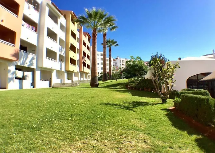 Bellavista Avenida Pool And Center אלבופיירה